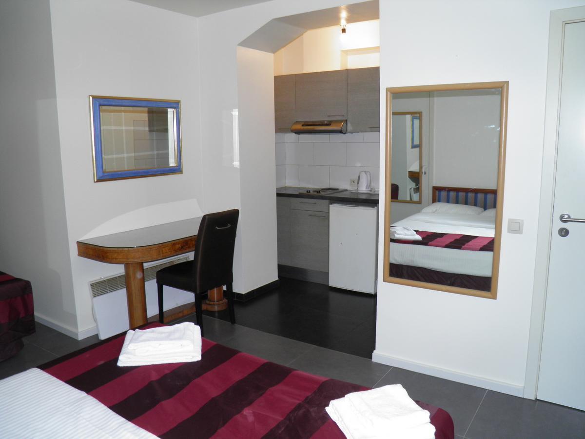 Holidays Apart-Hotel Anderlecht エクステリア 写真