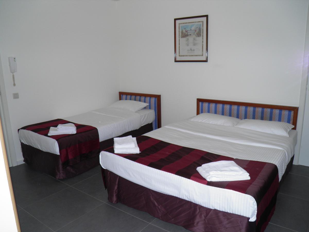 Holidays Apart-Hotel Anderlecht エクステリア 写真